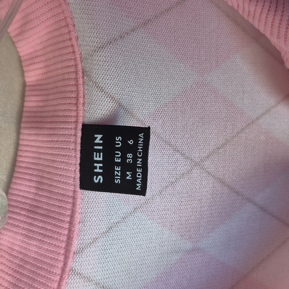 NWT💕SHEIN Pink on Pink Romper - Picture 16 of 16